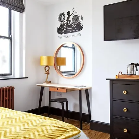 Jet Black Jewel Whitby