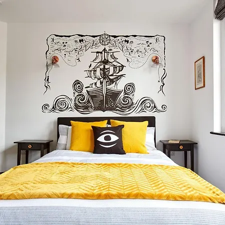 Jet Black Jewel Guest house Whitby