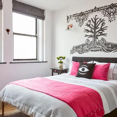 Pensión Jet Black Jewel 3*