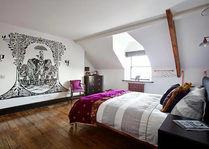 Jet Black Jewel Guest house